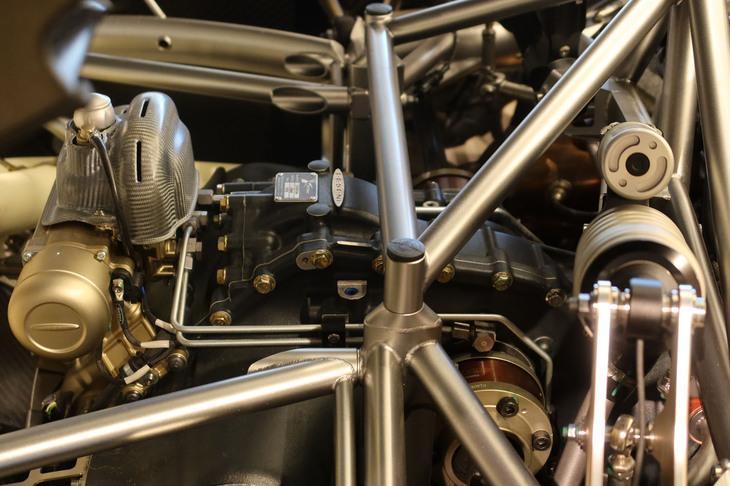 パガーニ・ウトピア ロードスター（トランスミッションケース）