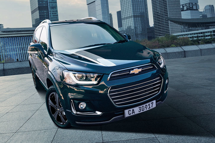 「シボレー・キャプティバ パーフェクトブラック エディションII」