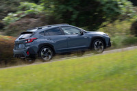 動的質感や安全装備の機能性など、多方面で「XV」から大きく進化した「クロストレック」。デリバリーの開始は2023年春を予定している。