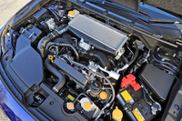 新型「WRX S4」に搭載されるFA24型エンジン。ボア×ストロークは94.0×86.0mmで、最高出力275PS/5600rpm、最大トルク375N・m/2000-4800rpmを発生する。