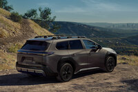 トヨタがSUVタイプの新型電気自動車「bZウッドランド」を発表　日本への導入も予定の画像