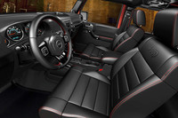 「ジープ・ラングラー アンリミテッド アルティテュード」のインテリア。（写真は海外仕様車のもの）