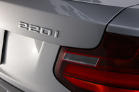 BMW 220iカブリオレ スポーツ（FR/8AT）【試乗記】の画像