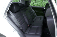 写真をクリックするとシートが倒れるさまが見られます。