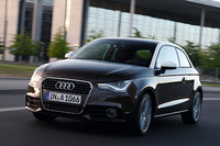 アウディ、「A1」の装備と価格を見直しの画像