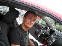 「ブラーヴォ」オーナーのエンリコさん。