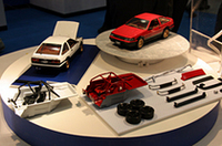 こちらはダイキャスト製の完成品となるアオシマ1/24AE86カローラ・レビン前期型。ロールケージ付きインテリアのほか、GTVおよびGTアペックス用グリル、各種スポイラー、RSワタナベ8スポークホイールなどのパーツがパッケージされて3990円と割安感がある。11月下旬発売予定。
