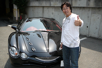 ファーストオロチ（正確には3号車）を購入した鈴木さん。