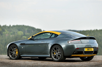 アストン・マーティンV8ヴァンテージN430クーペ（FR/7AT）／V8ヴァンテージN430ロードスター（FR/7AT）の画像