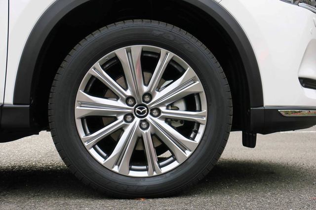 マツダが3列シートのクロスオーバーモデル「CX-8」を改良 全方位的に