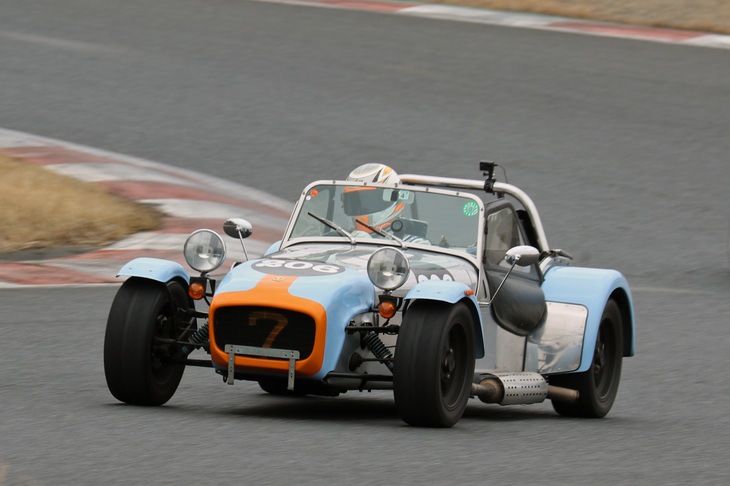 スーパークリスタルで優勝、ハイパークリスタルとの混合でも3位となった「ケータハム・セブン」。