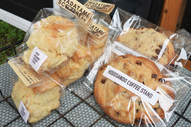たちまちのうちに売り切れてしまった、「HODOSANDO COFFEE STAND」のマフィンとチョコチップクッキー。お世辞抜きに、大変に美味でした。