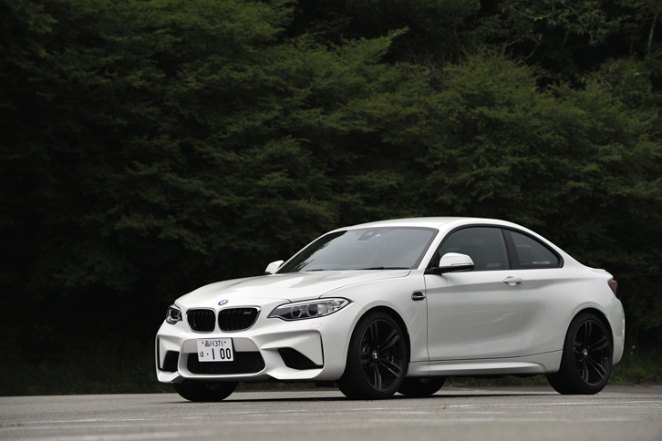 BMW M2クーペ