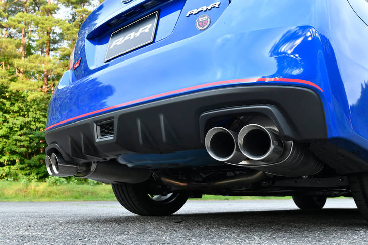 スバルWRX STIタイプRA-R（リアバンパー＆マフラー）