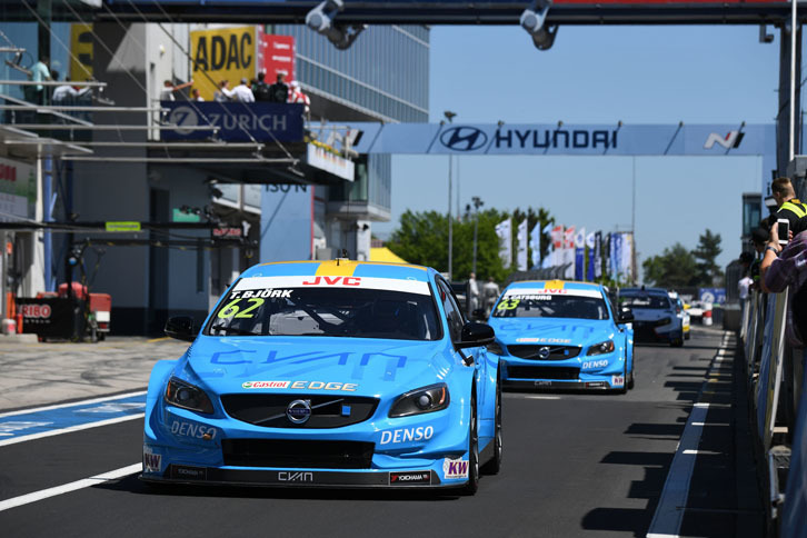 WTCCで躍進したのは「S60 WTCC」で参戦するボルボのワークスチーム、ポールスターレーシングだった。オープニングレースをテッド・ビョーク、メインレースをニッキー・キャッツバーグが制覇。今回のドイツ戦で2連勝を達成した。