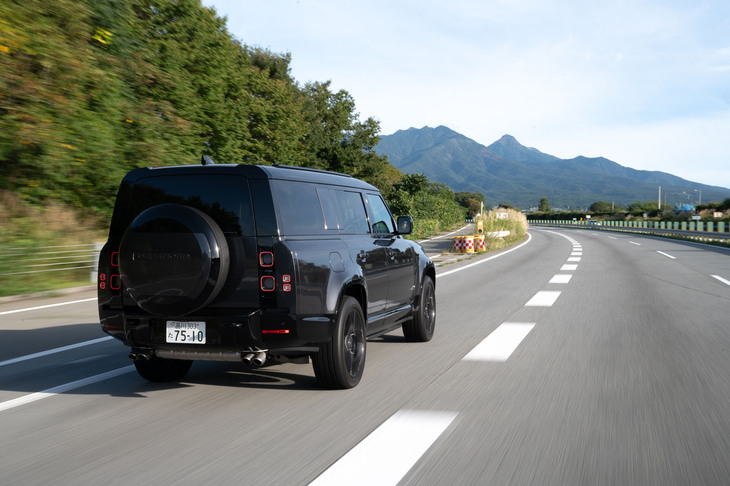ロングドライブでドライバーを疲れさせない快適性も、永田選手のような競技者にとってはゆずれない性能なのだ。