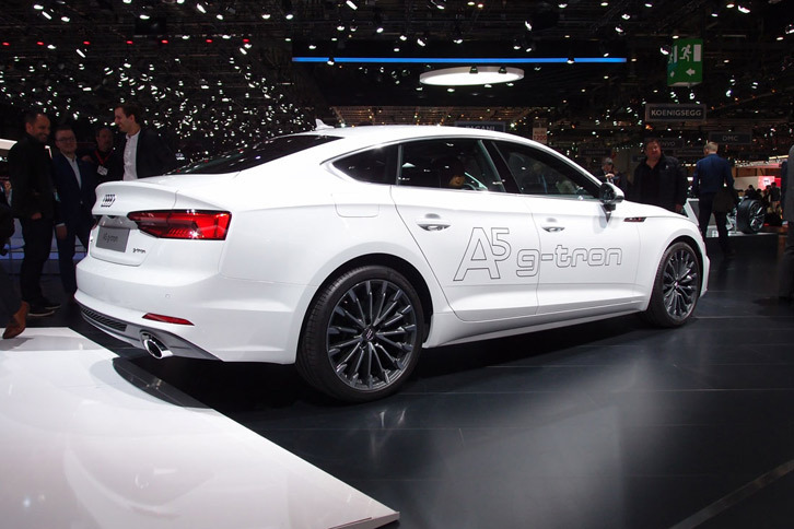 アウディA5 g-tron