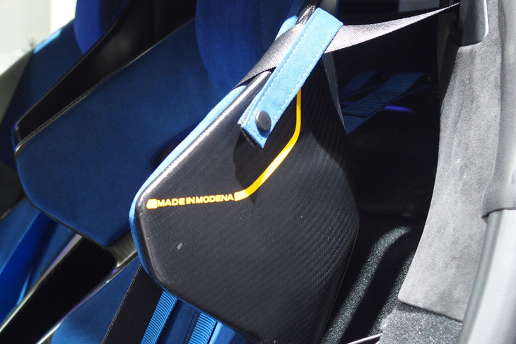 マセラティGT2ストラダーレ（シート）