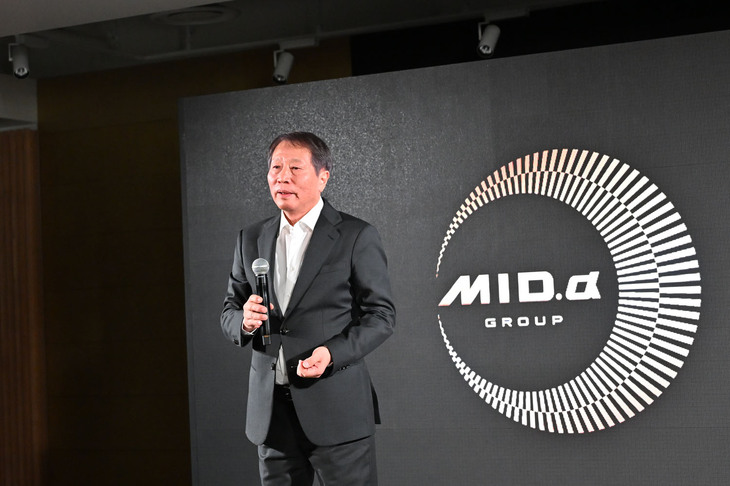 MID ALFAの相川政二社長は、銀座という土地がいかに特別であるかを説明し、日本で一番面白いショールームを目指すと意気込みを語った。