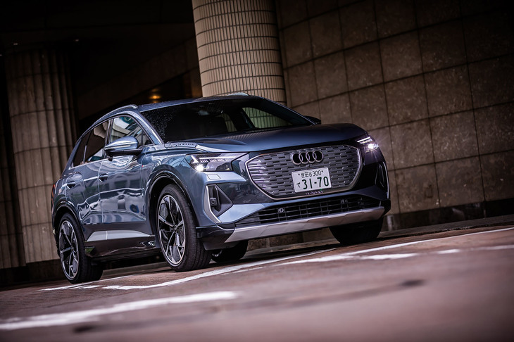 アウディQ4 40 e-tron Sライン（欧州仕様車）