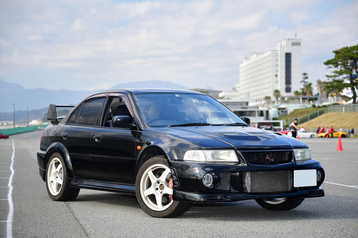 三菱ランサーエボリューションVI（写真＝池之平昌信）