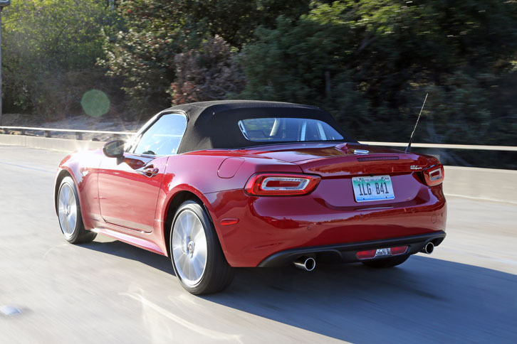 足まわりの仕上がりは上々。“ロードスターファミリー”の中でも随一だ。