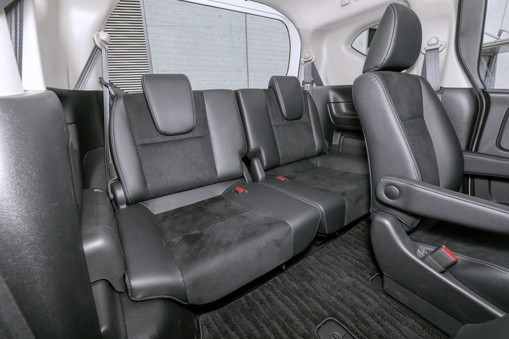 ホンダ・フリード モデューロX Honda SENSING（3列目シート）