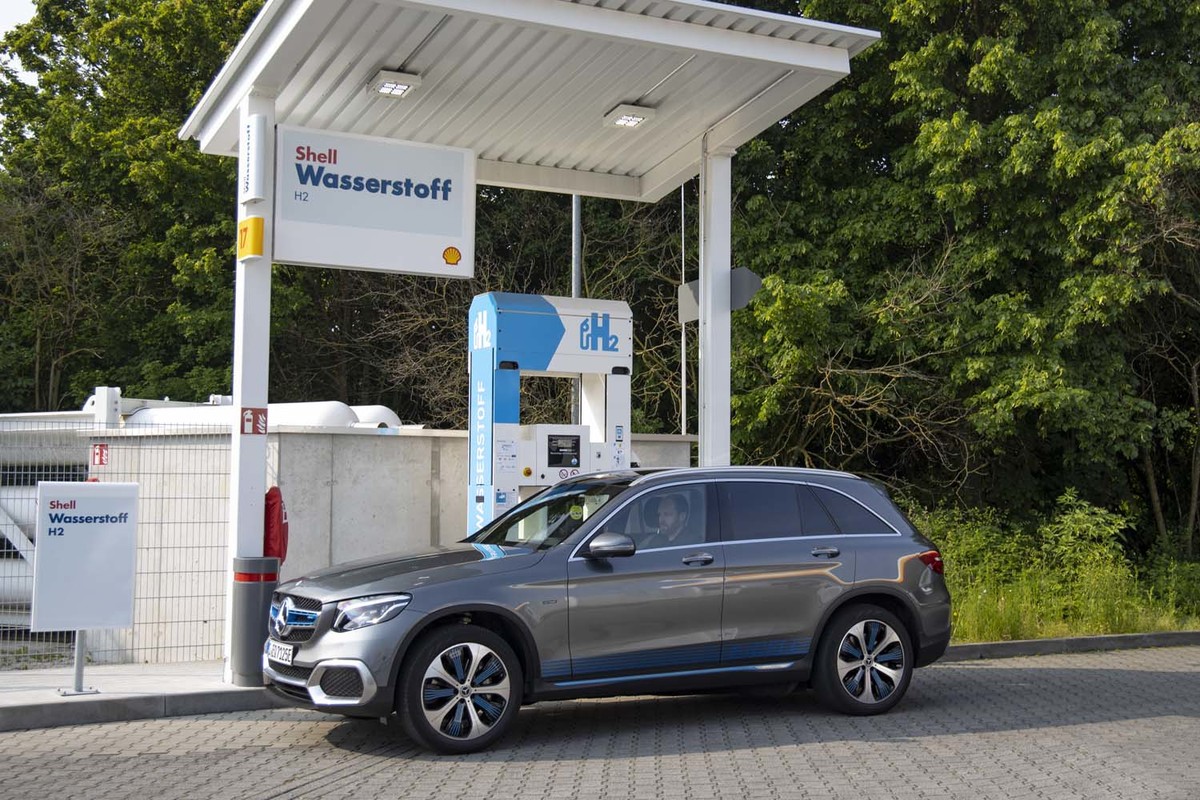 メルセデス ベンツglc Glcクーペ 海外試乗記 窮すれば通ず Webcg