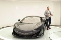 「日本初お披露目となった「マクラーレン600LT」。LT＝ロングテールの名が付けられた4番目のモデルで、車名にある通りミドシップされた3.8リッターのV8ツインターボは600psを発生。