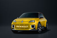 2021年6月に発表されたルノーのBEV「5（サンク）」。「CMF-BEV」プラットフォームが採用される。ルノーはBEV戦略において、他社との差別化のために名車としてルノーの歴史にその名を刻むレガシー（遺産）を活用する方針だ。