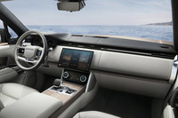 ランドローバーが5代目となる新型「レンジローバー」を発表　ブランド初のEVも投入予定の画像