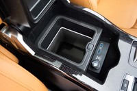 コンソールボックスには保冷機能が備わっている。