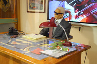 「あ、もしもし、スクデリア・フェラーリ」と電話をとっていたかは不明だが、エンツォの執務室が再現されている。マラネッロの「ガレリア・フェラーリ」で。