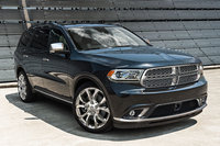 
	「ダッジ・デュランゴ」
	クライスラーの大衆車ブランドである、ダッジの大型SUV。1997年に登場した初代はミドルサイズだったが、2代目よりボディーが大幅に拡大され、シボレーやフォードのライバルに比肩するフルサイズSUVとなった。本作に登場するのは、2010年に登場した3代目のモデルである。
	