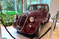 車名の由来となった初代「フィアット500」、通称“トポリーノ”。写真は1949年の「B」タイプである。トリノで2024年撮影。