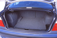 BMW330i セダン M-Sport（5MT）【ブリーフテスト】の画像