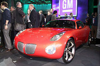 ポンティアック・ソルティスのクーペ版はちょっとイタリア風。