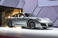 同じく、フランクフルトモーターショーでのカット。この最新型「911」は、形式名では「タイプ991 II」と呼ばれている。