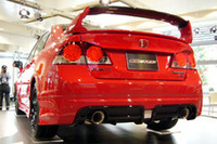 全長×全幅×全高＝4570×1790×1415mm。
長さはそのまま、オーバーフェンダー分20mm広くなった。高さは15mmのダウン。