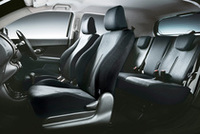 1.5リッター「150G」のインテリア（ダークグレー）。