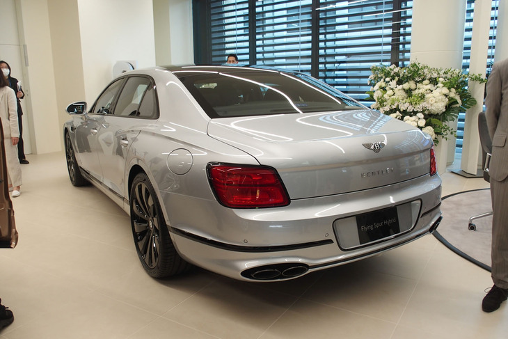 ベントレー・フライングスパー ハイブリッド（エクステリア）