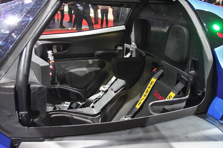 ピニンファリーナH2スピード（シート）