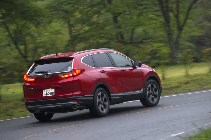 他の最新のホンダ車と同様、新型「CR-V」には安全運転支援システム「ホンダセンシング」が全車に標準装備となる。ACCは135km/hまで設定可能。