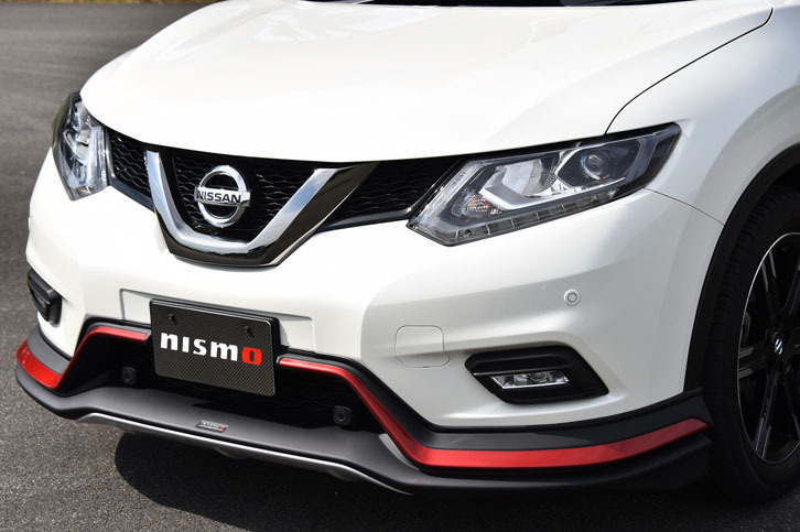 フロントアンダースポイラー（写真）は、リアアンダースポイラーやサイドスカートとのセットオプションとして提供される。