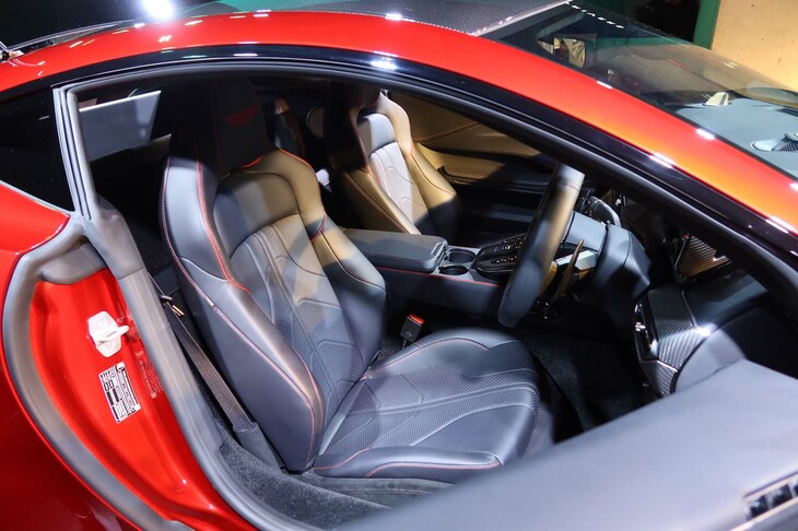 アストンマーティン・ヴァンテージ（シート）