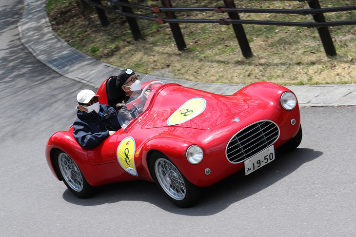 これも“虫”の仲間である1950年「シアタ750MM」。