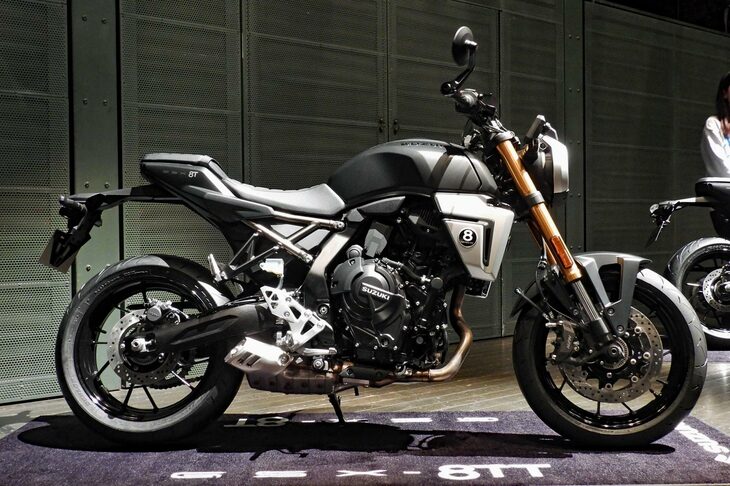 スズキGSX-8T