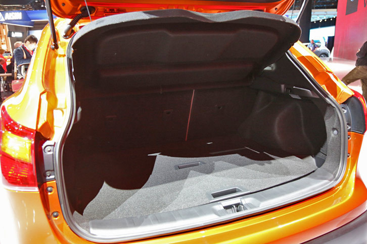 日産ローグ スポーツ（インテリア）