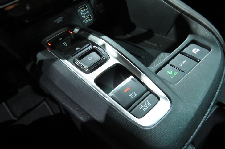 ホンダ・インサイト（センターコンソール）