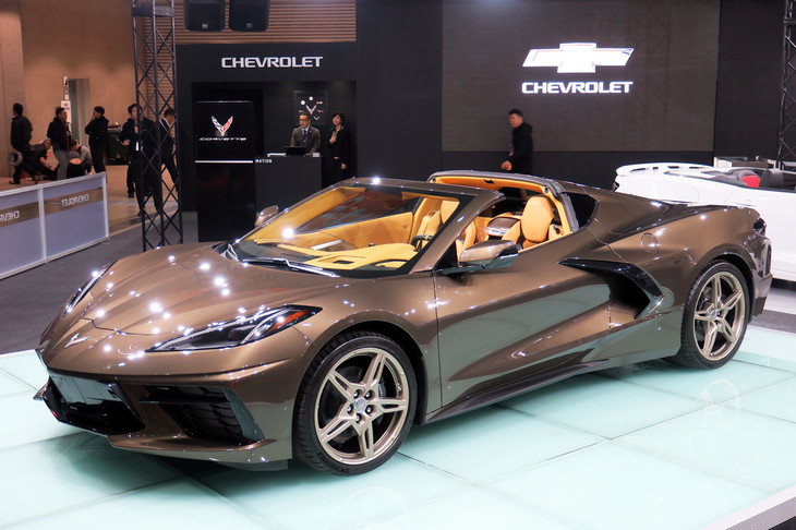 まさかのミドシップ化によりファンをザワつかせた新型「シボレー・コルベット」。計画通りならば、2021年春にデリバリーが開始されるはずだ。